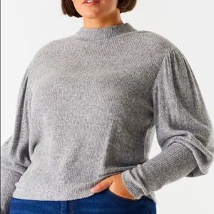 NWOT Garage Balloon sleeve mock neck top